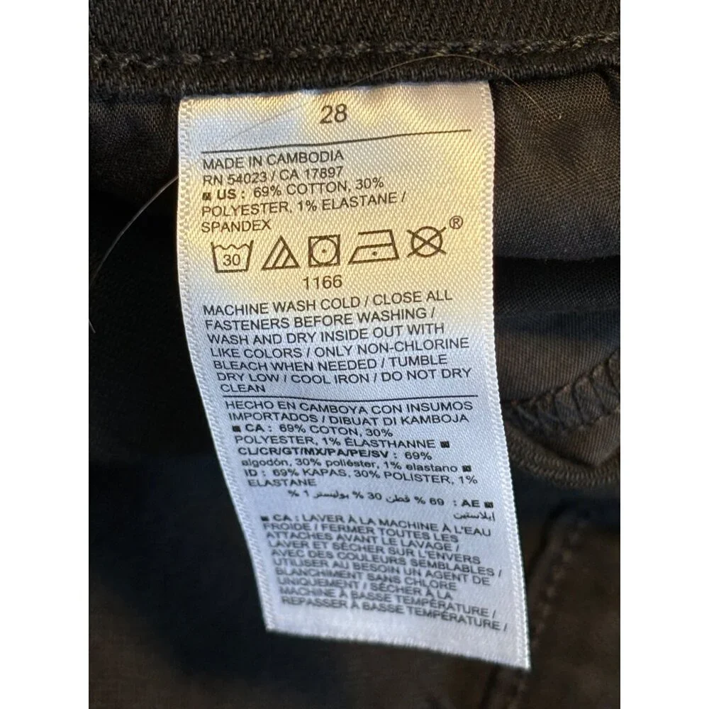 Old‎ Navy Women's Black Denim Mid Rise Shorts With Cuffed Hem & Pockets Size 28